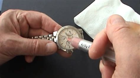 crystal watch scratches removal.